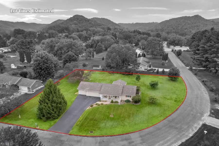 W5147 Kearns Ct, Shelby, WI 54601 - #3