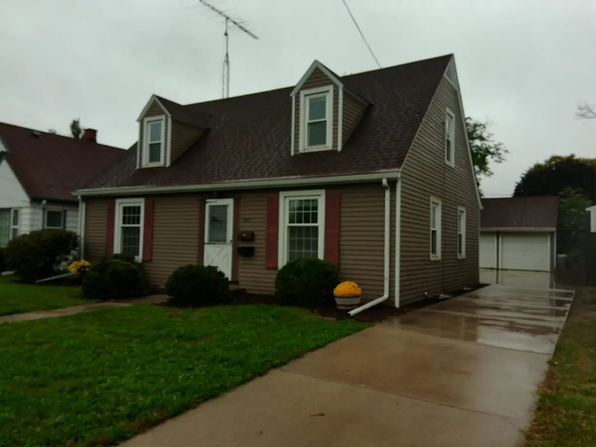 3018 21st St, Racine, WI 53403 - #1