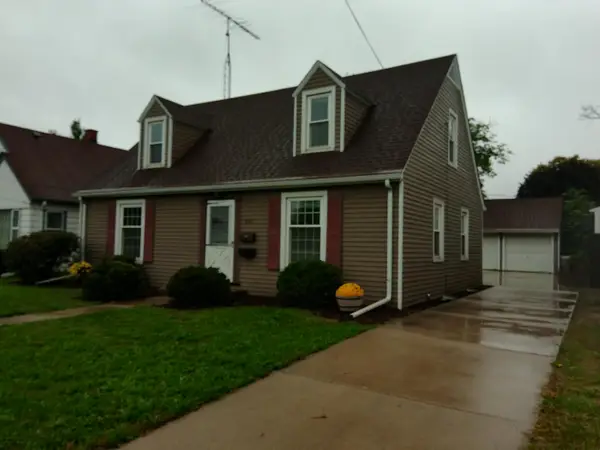 3018 21st St, Racine, WI 53403