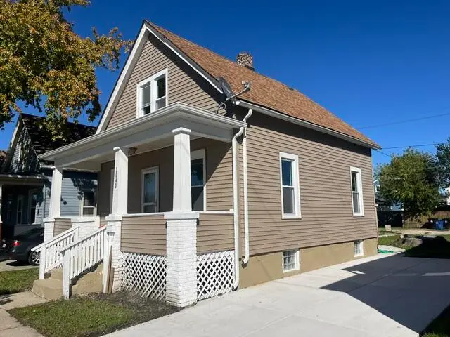 2043 Clark St, Racine, WI 53403 - #2