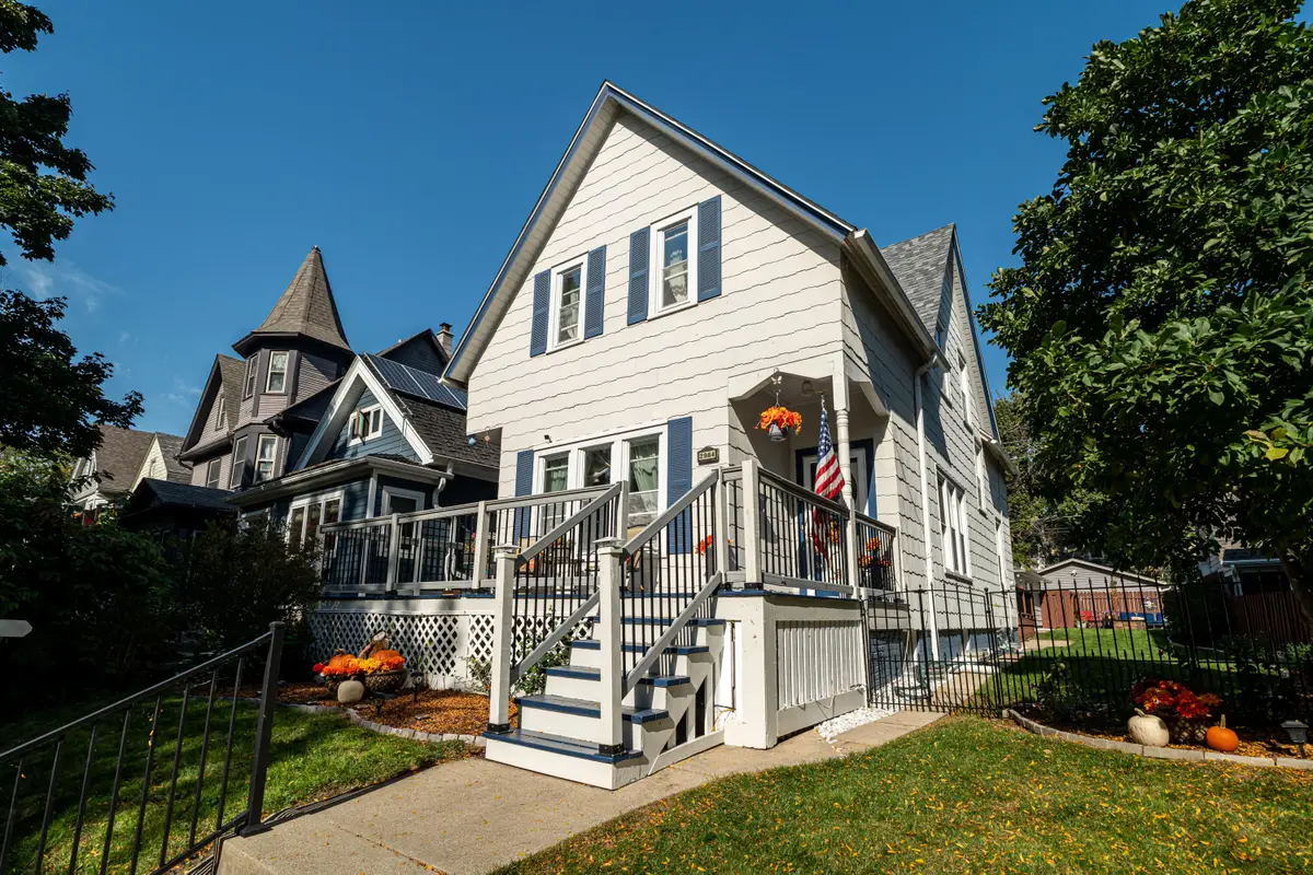 2984 S Wentworth Ave, Milwaukee, WI 53207 - #1