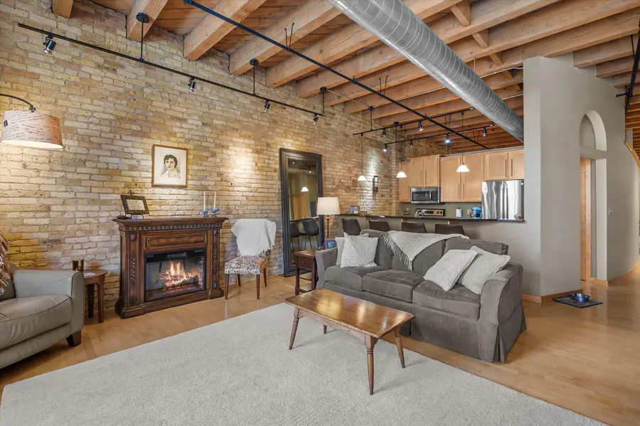 191 N Broadway, Milwaukee, WI 53202 - #2