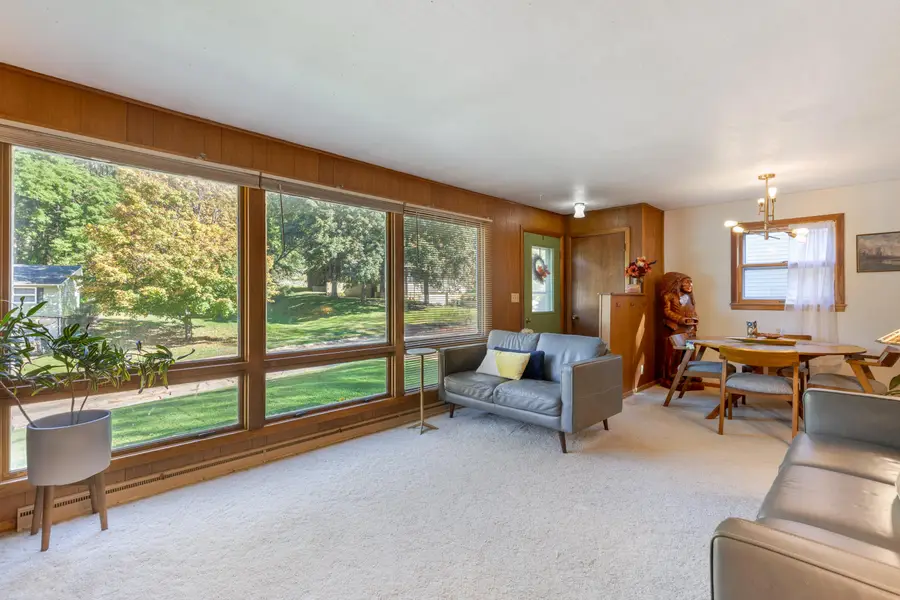 871 Valley View Dr, Richland Center, WI 53581 - #2