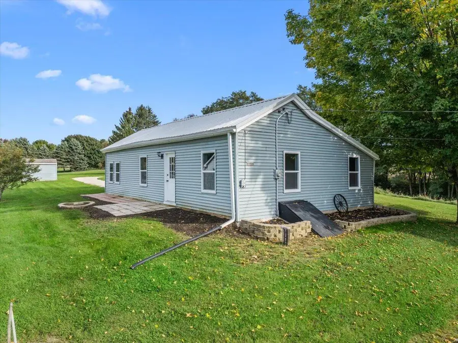 N4044 County Road P, Rubicon, WI 53078 - #2