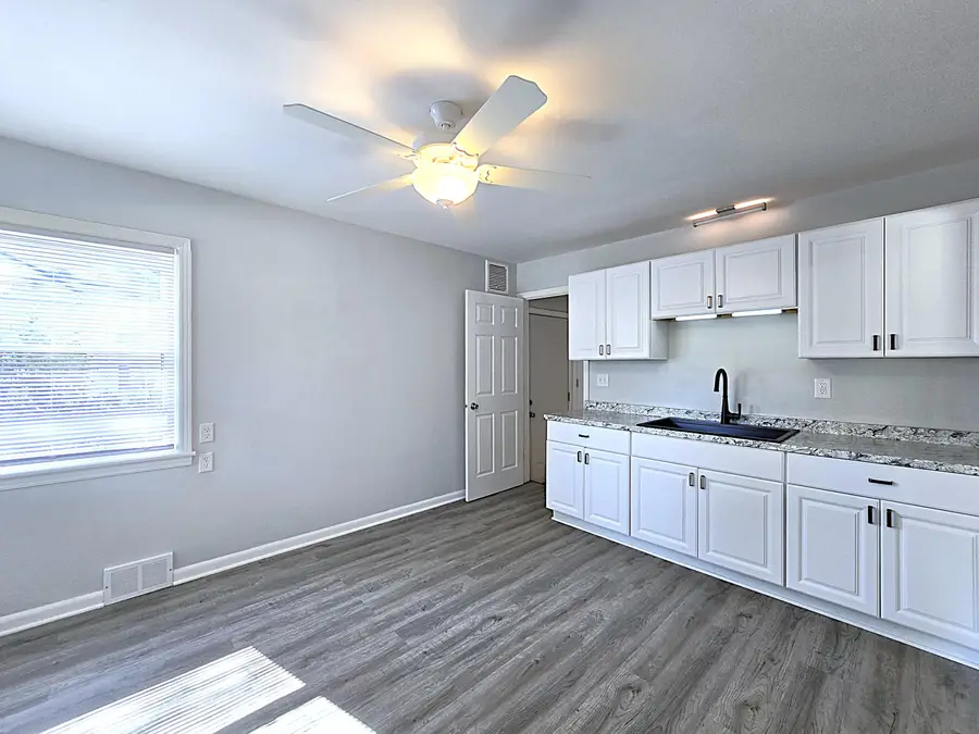 4353 N 42nd Pl, Milwaukee, WI 53216 - #2