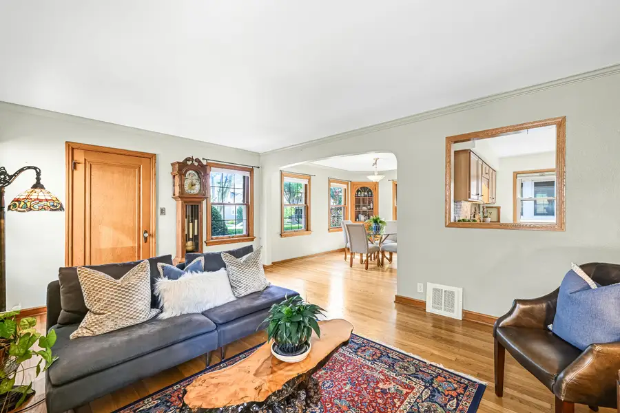 2563 N 71st St, Wauwatosa, WI 53213 - #2
