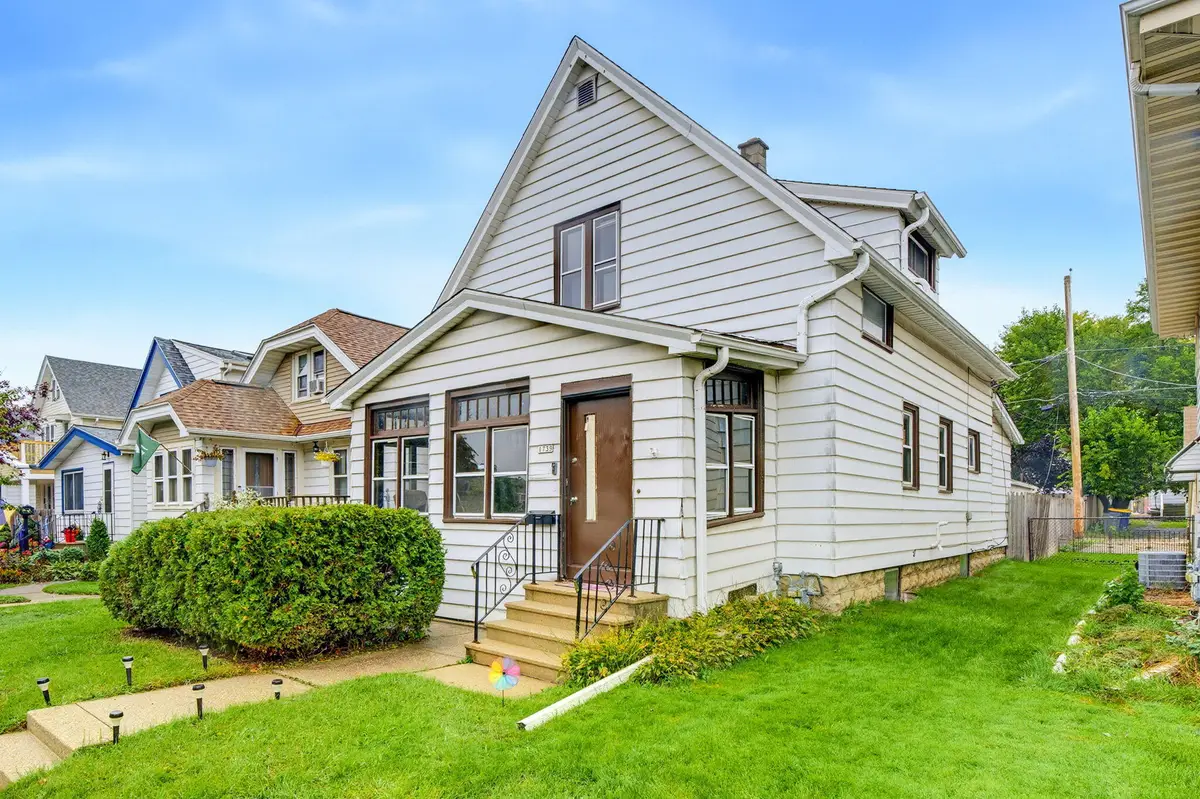 1739 S 75th St, West Allis, WI 53214 - #1