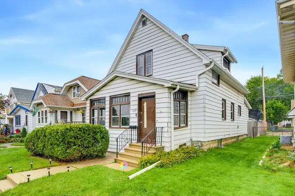 1739 S 75th St, West Allis, WI 53214