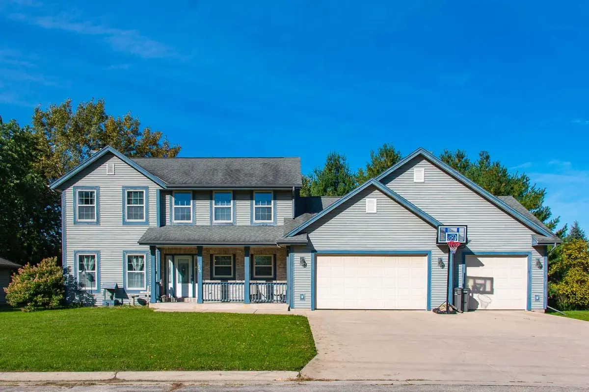 1240 N Water St, Watertown, WI 53098 - #1