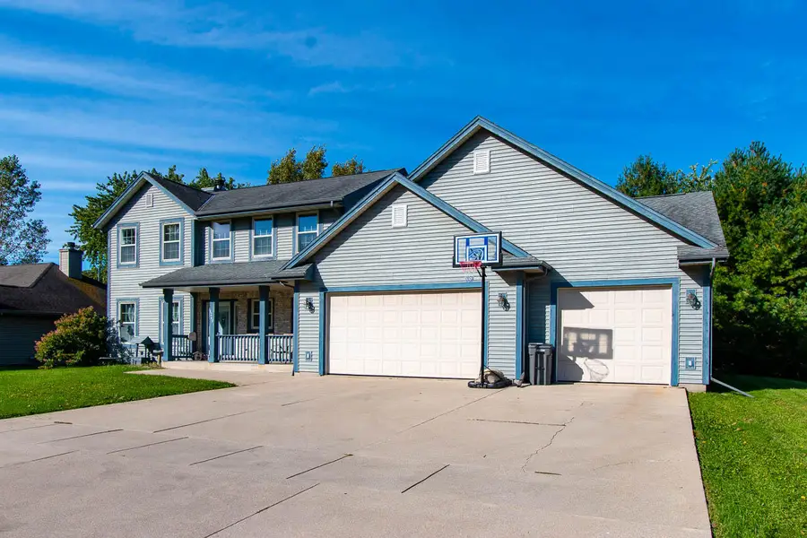 1240 N Water St, Watertown, WI 53098 - #3