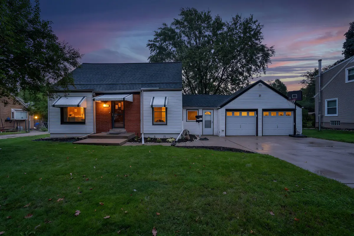 3536 S 82nd St, Milwaukee, WI 53220 - #1