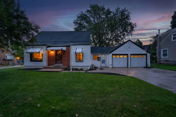 3536 S 82nd St, Milwaukee, WI 53220