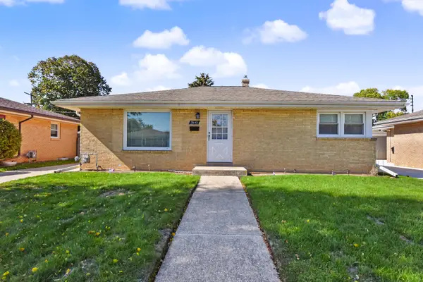 3642 Charles St, Racine, WI 53402