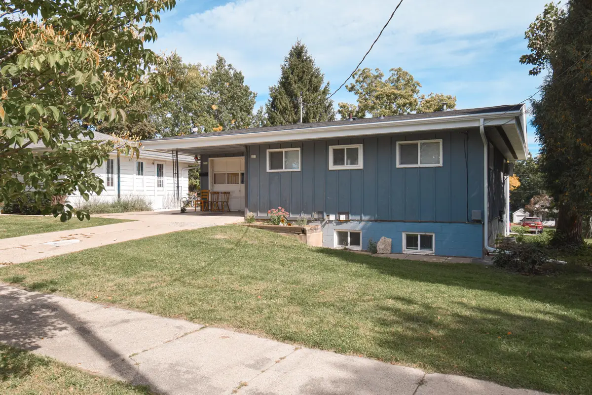 257 S Cottage St, Whitewater, WI 53190 - #1