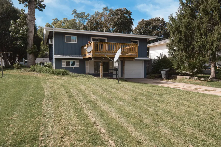 257 S Cottage St, Whitewater, WI 53190 - #3