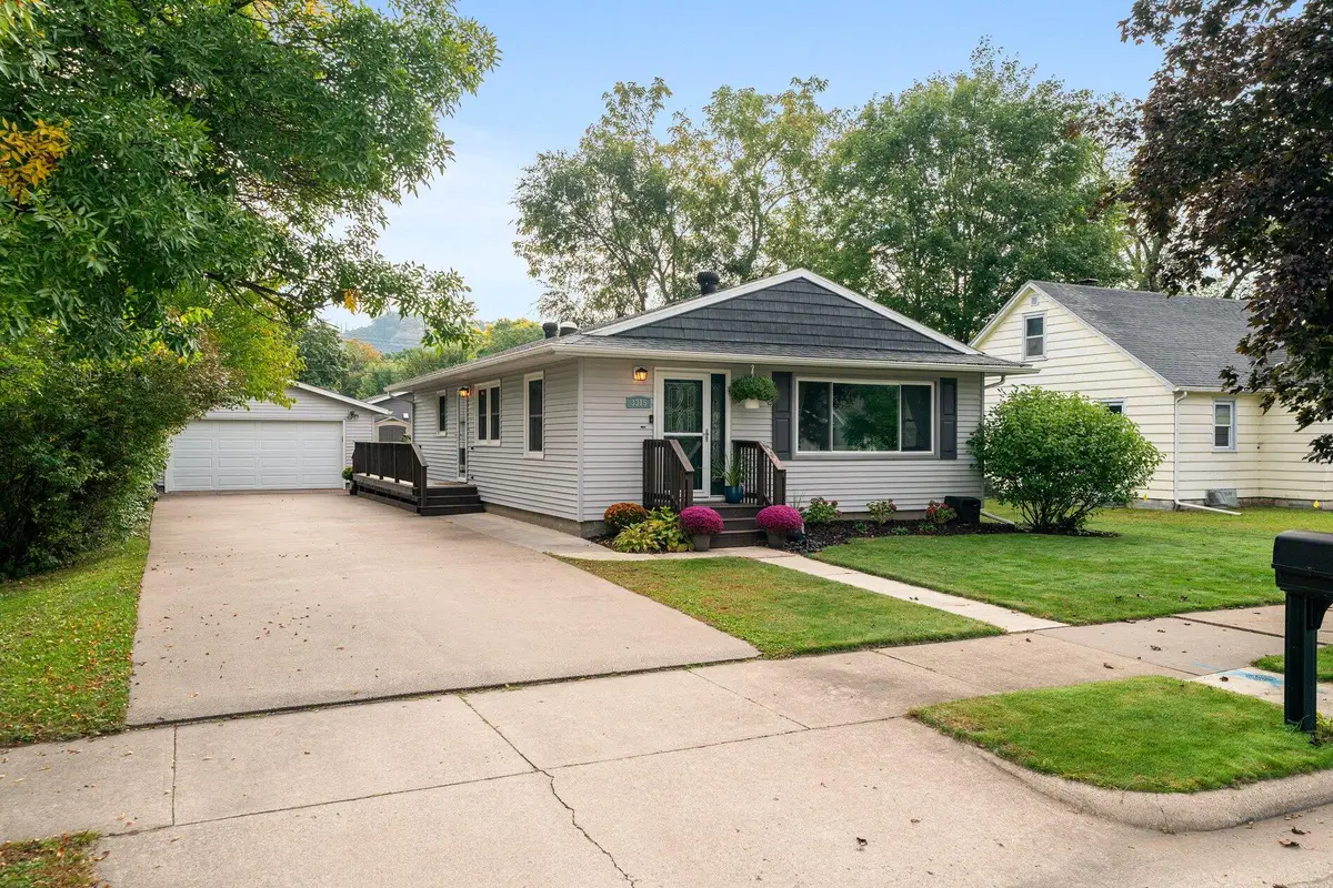 3315 26th St S, La Crosse, WI 54601 - #1