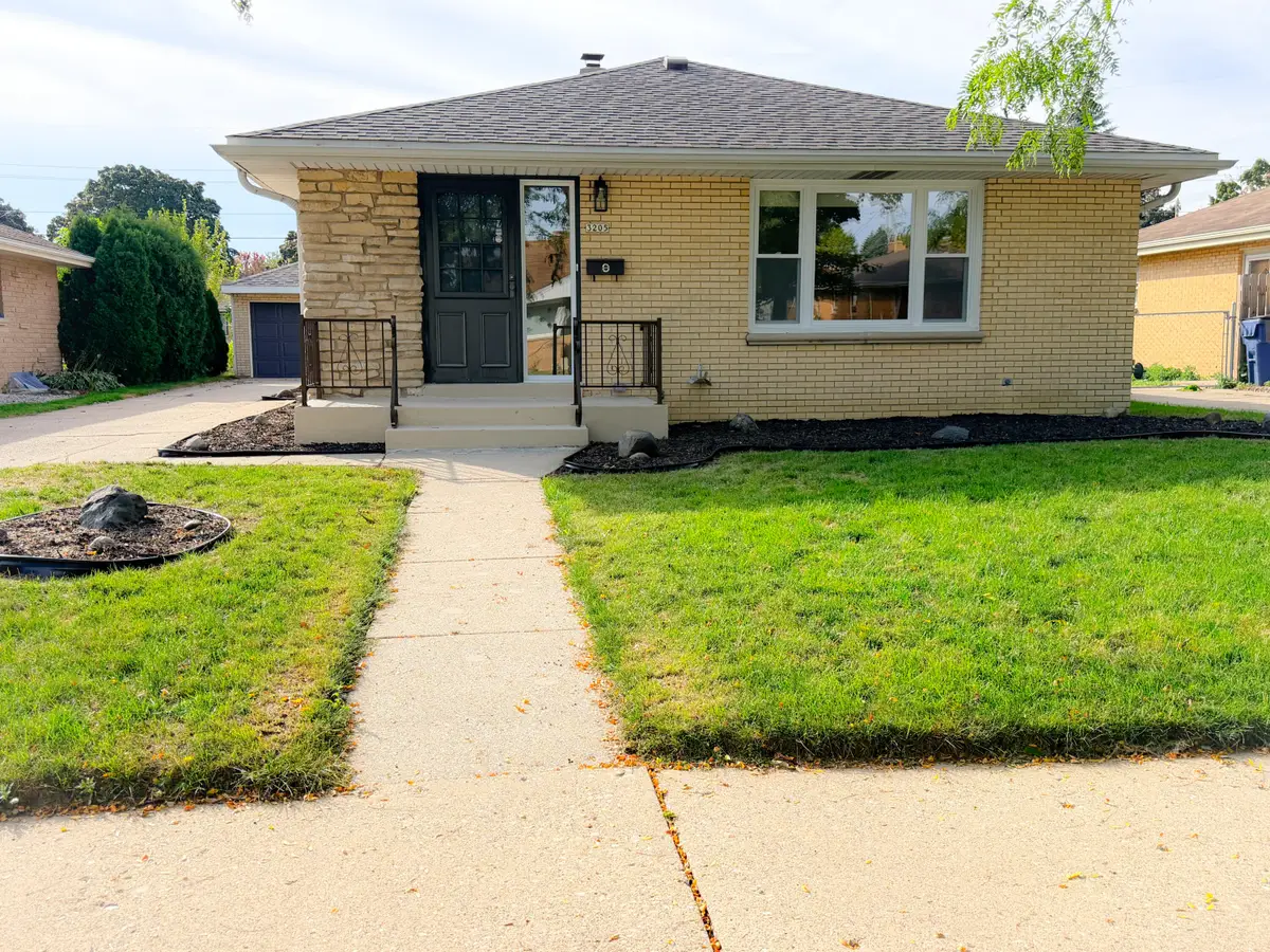 3205 S 70th St, Milwaukee, WI 53219 - #1