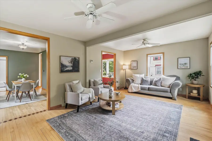 12418 W Meadow Ln, New Berlin, WI 53151 - #2