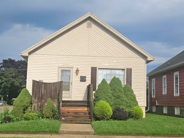 2225 Geneva St, Racine, WI 53402