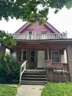 3940 N 19th Pl, Milwaukee, WI 53206