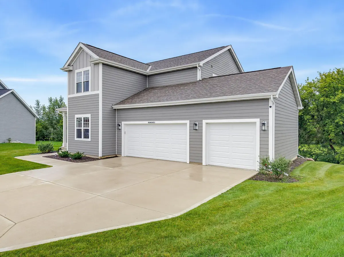 N56W24051 Daisy Ct, Sussex, WI 53089 - #1