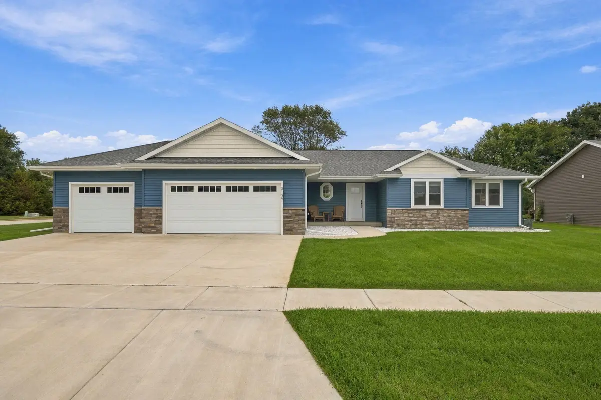 3137 Horton St, Holmen, WI 54636 - #1