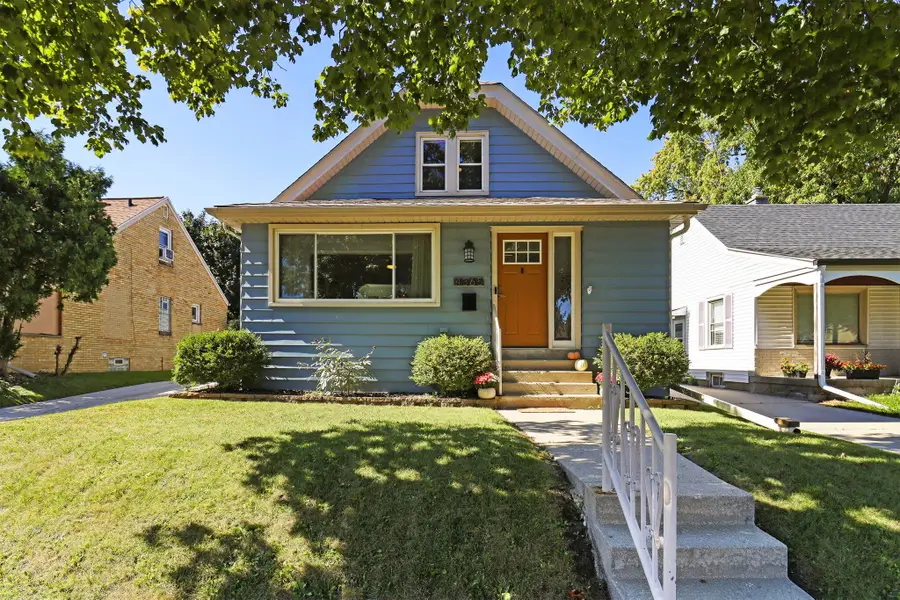 4365 S Quincy Ave, Milwaukee, WI 53207 - #2