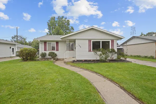 1904 87th St, Kenosha, WI 53143