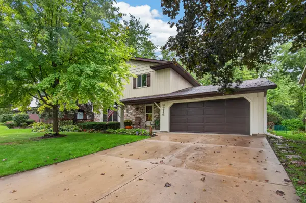 8216 48th Ave, Kenosha, WI 53142