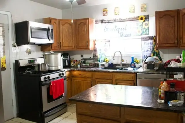 2206 S 5th Pl, Milwaukee, WI 53207 - #2