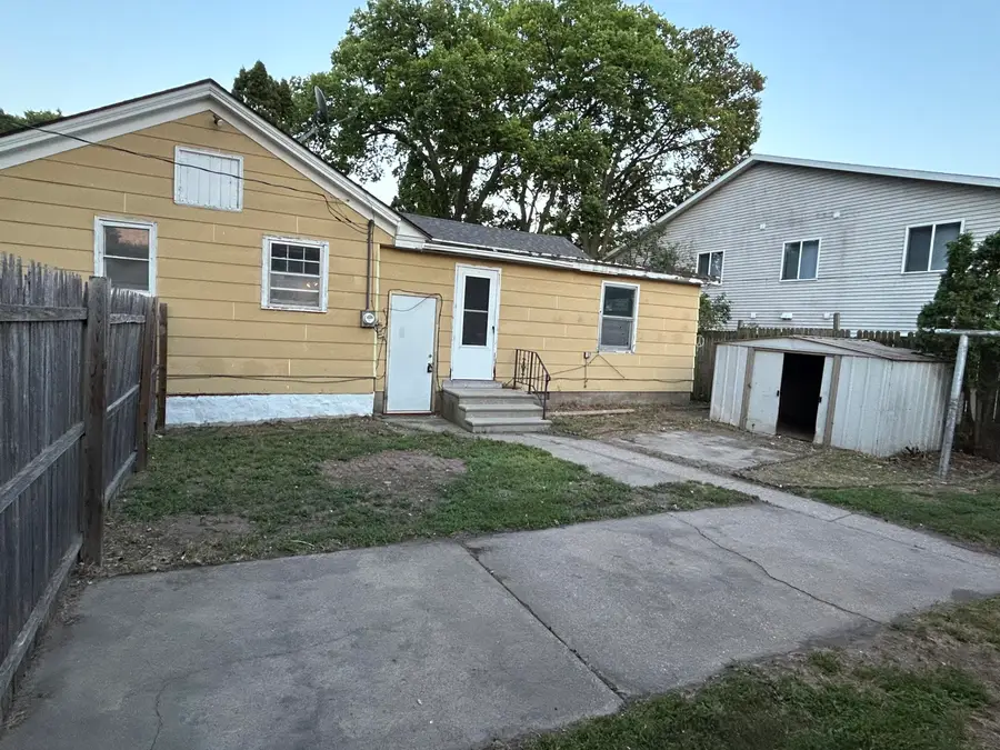 731 10th St N, La Crosse, WI 54601 - #2