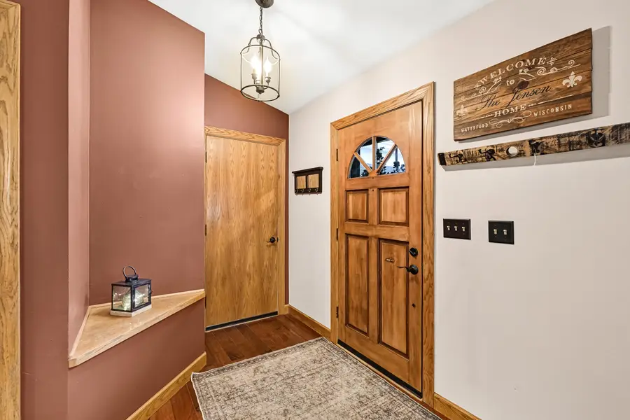 28941 Golden Cir, Waterford, WI 53185 - #3