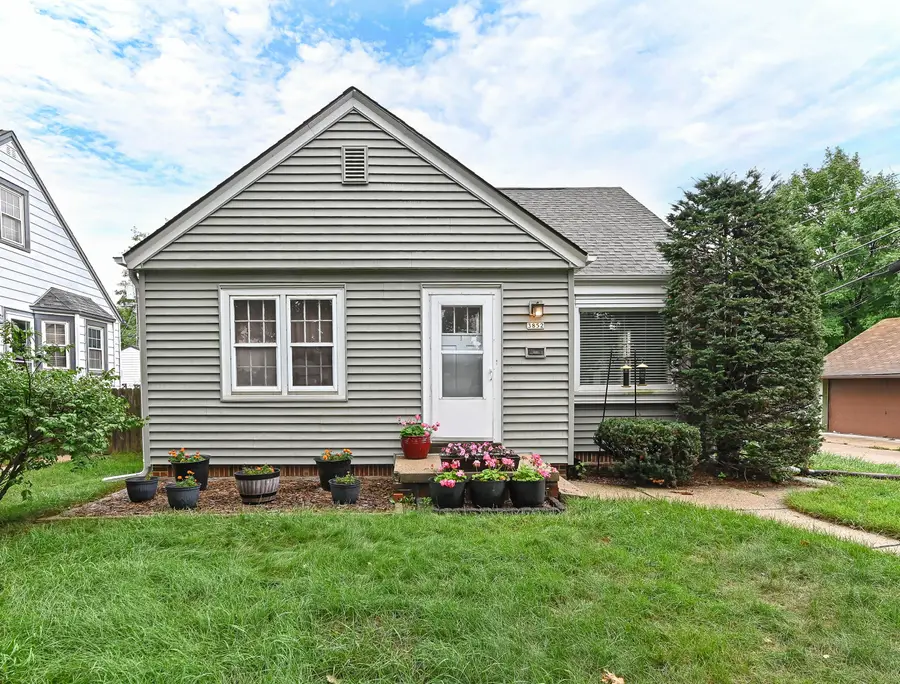 3852 S 5th St, Milwaukee, WI 53207 - #2