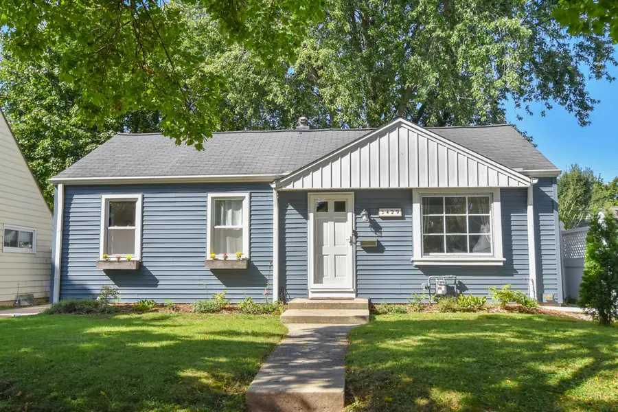 3429 N 95th St, Milwaukee, WI 53222 - #2