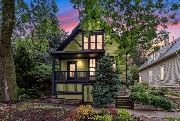 134 E Vine St, Milwaukee, WI 53212