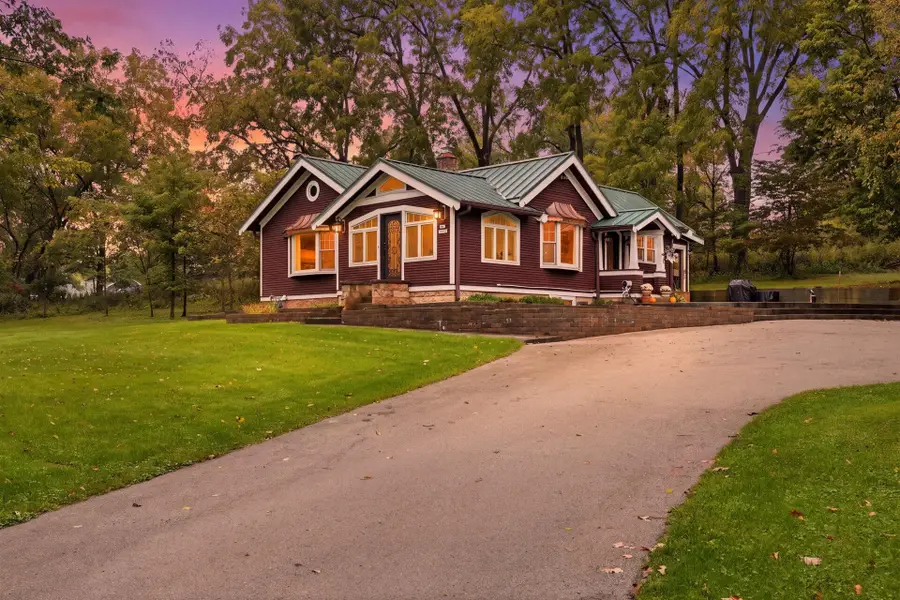 N46W29096 Capitol Dr, Delafield, WI 53029 - #3