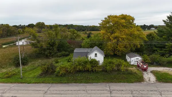1334 Boomer St, Watertown, WI 53094
