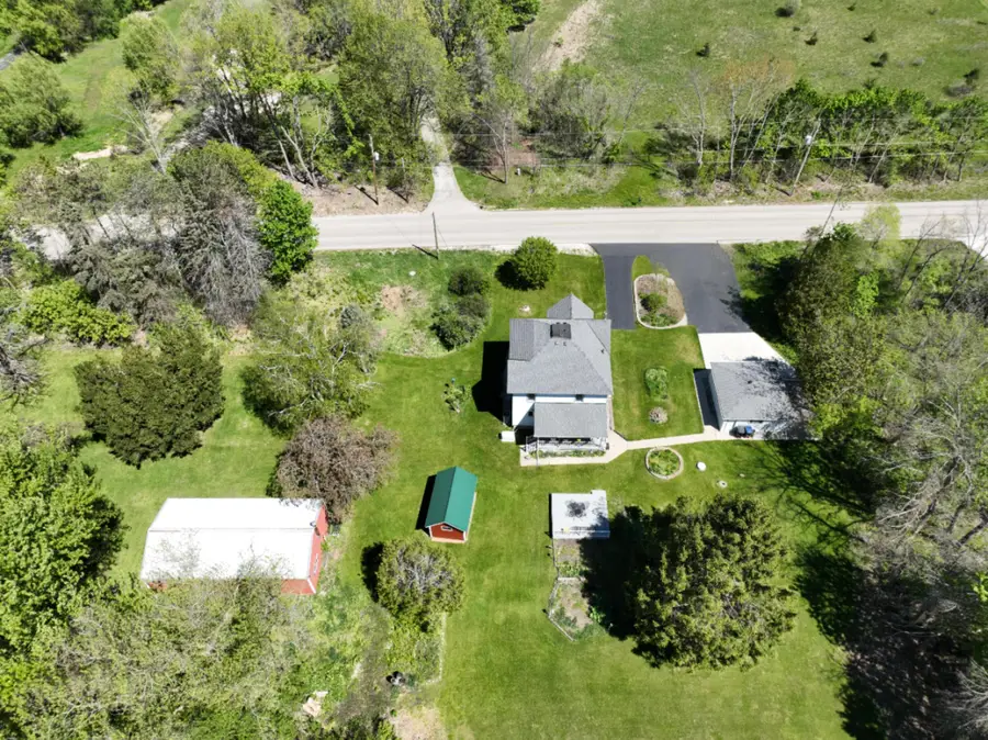 S83W24105 Artesian Ave, Vernon, WI 53103 - #2
