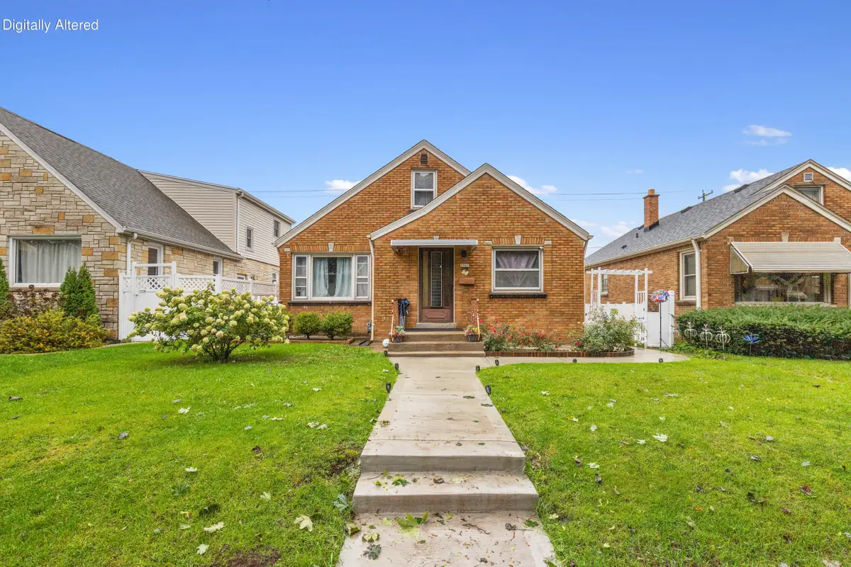 3342 S 26th St, Milwaukee, WI 53215 - #1