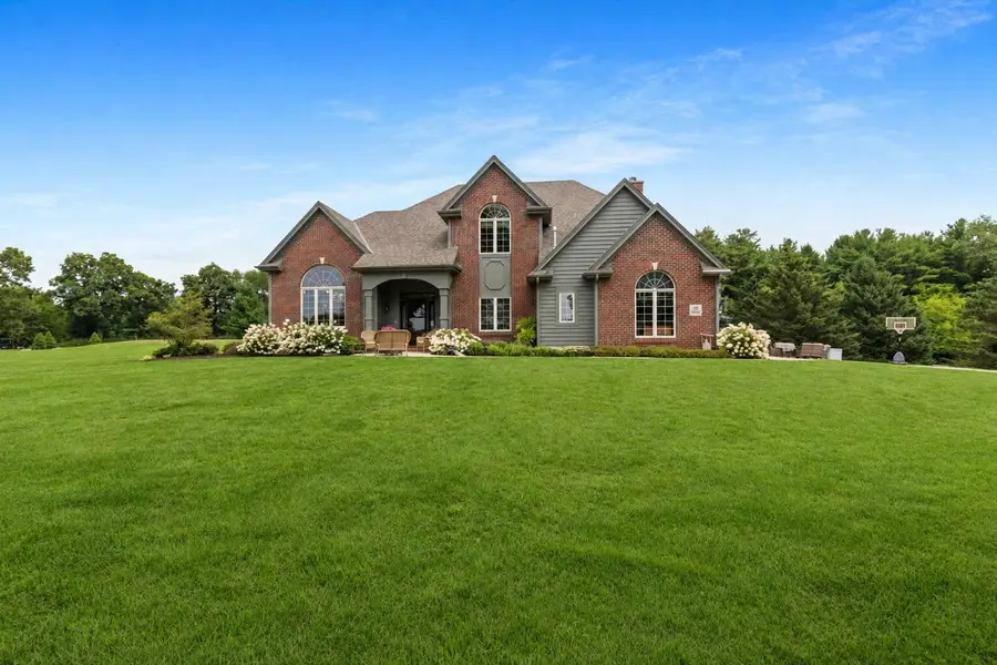 S91W31504 Grace Trl, Mukwonago, WI 53149 - #2