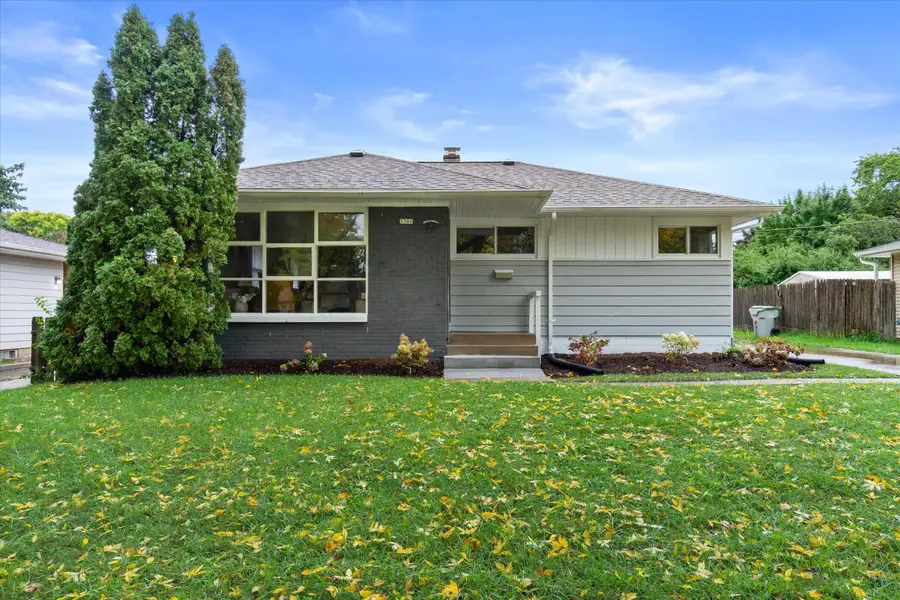 5306 N 107th St, Milwaukee, WI 53225 - #2