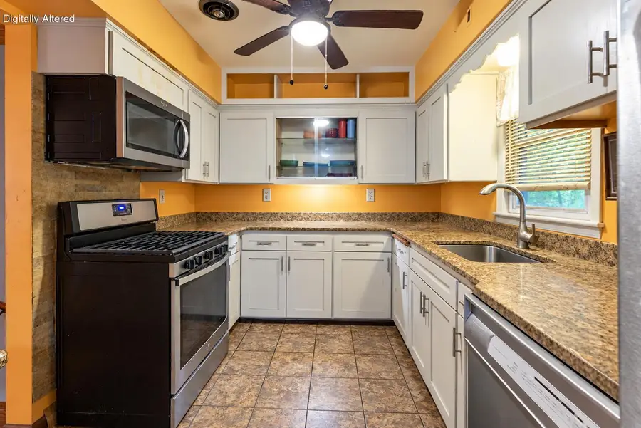 4736 N 80th St, Milwaukee, WI 53218 - #2