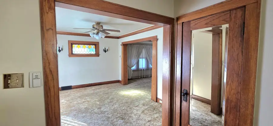 1533 S 72nd St, West Allis, WI 53214 - #2