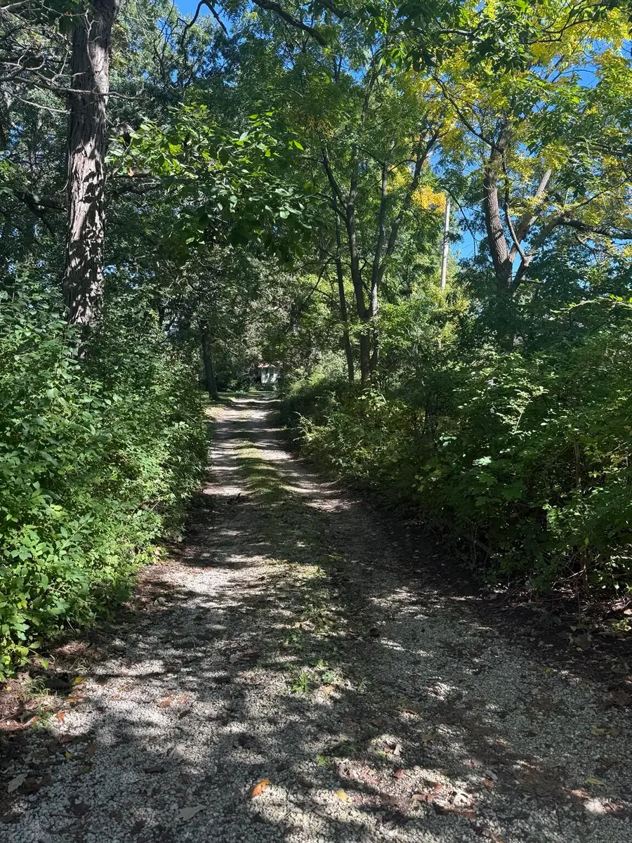 8239 Cooper Rd, Kenosha, WI 53142 - #2