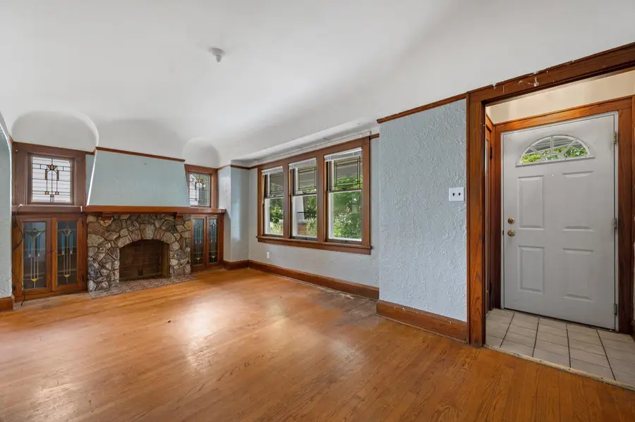 4460 N 30th St, Milwaukee, WI 53209 - #3