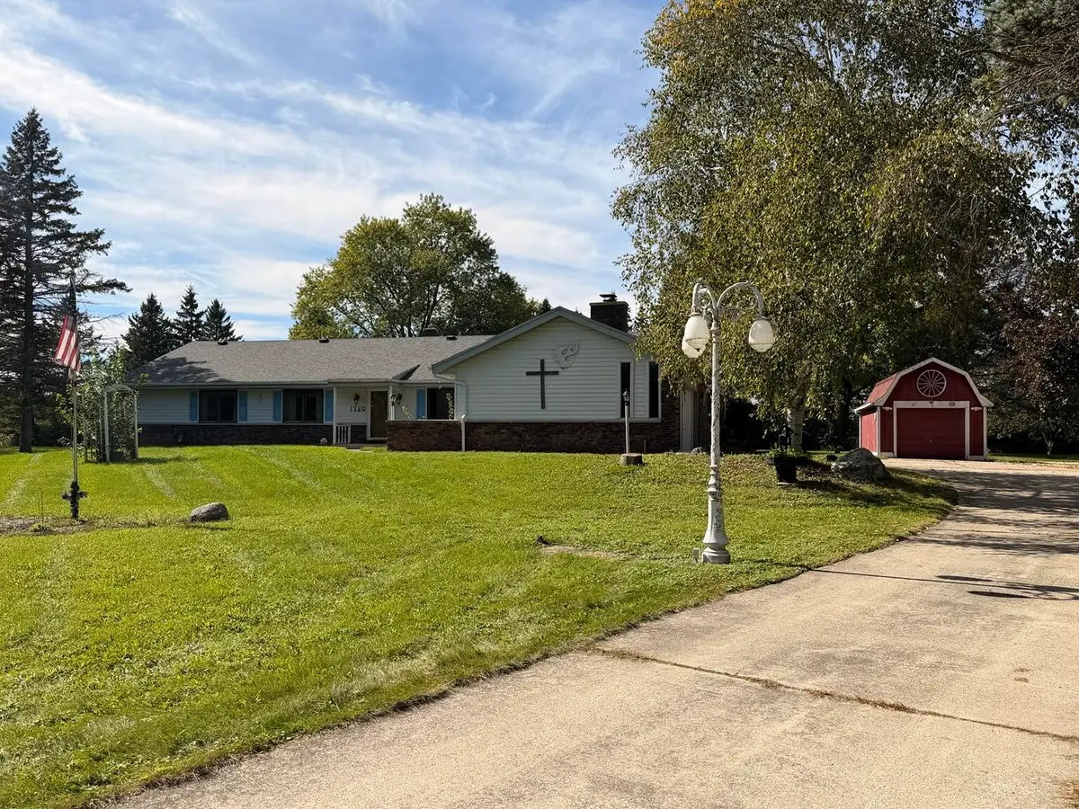 1780 Margaret Ct, Jackson, WI 53037 - #1