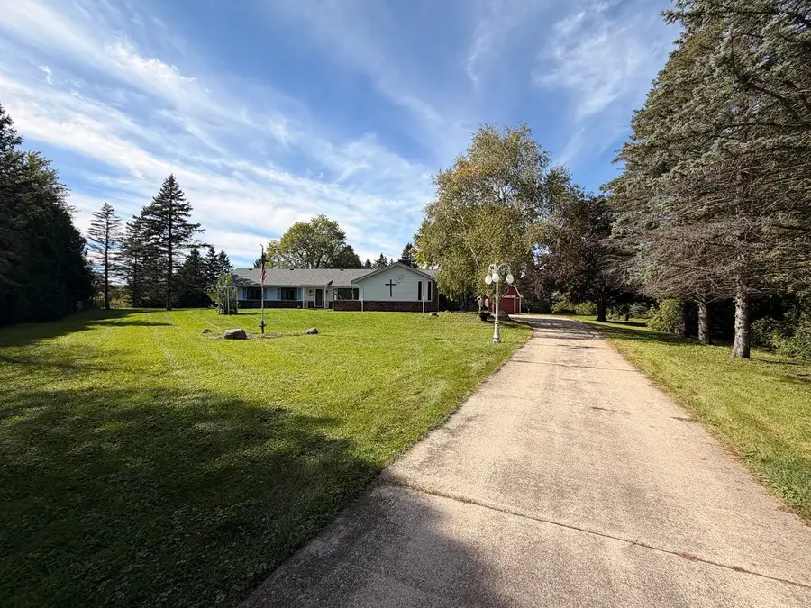 1780 Margaret Ct, Jackson, WI 53037 - #2