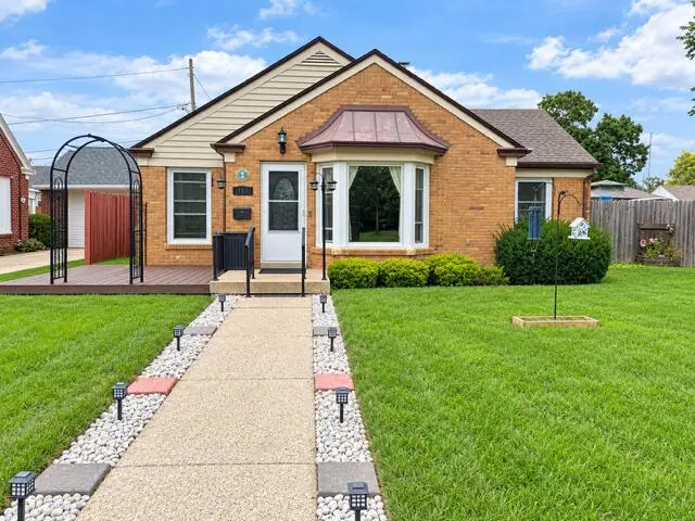 700 Kingston Ave, Racine, WI 53402 - #1