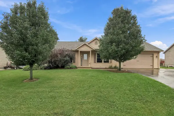 343 Homestead Dr, Twin Lakes, WI 53181