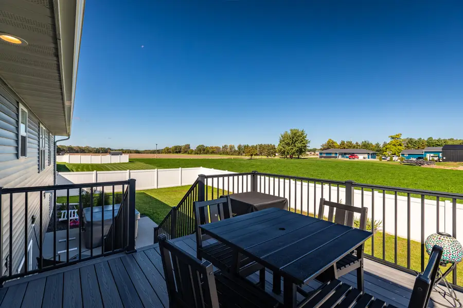 2115 Spakenburg Rd, Holmen, WI 54636 - #3